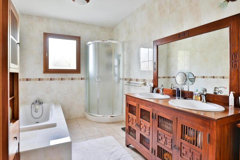 Maison - 155 m² - 6 pièces