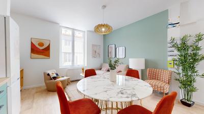 Appartement - 75 m² - 5 pièces