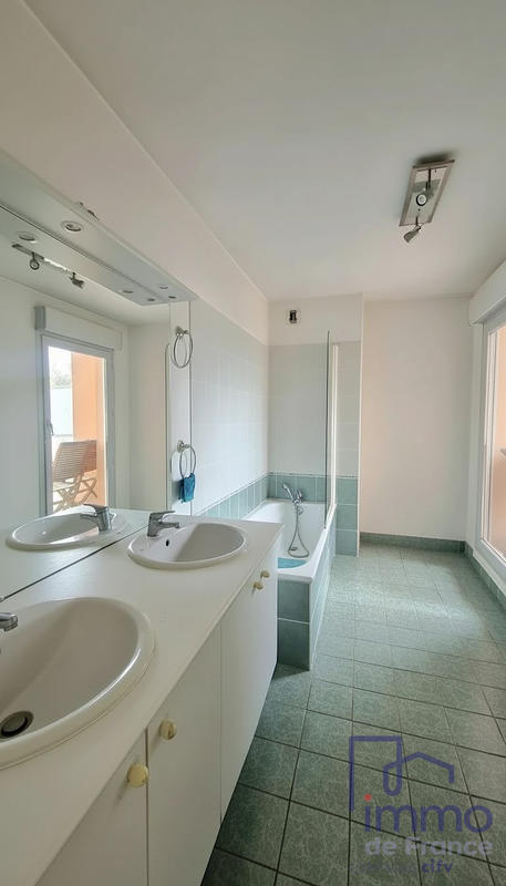 Appartement - 105 m² - 5 pièces