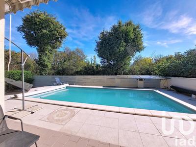 Maison - 176 m² - 8 pièces