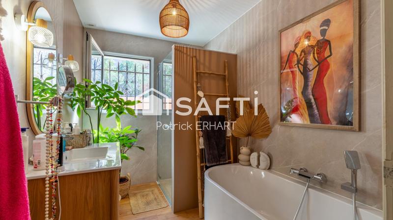 Maison - 278 m² - 7 pièces