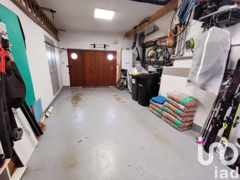 Maison - 183 m² - 7 pièces