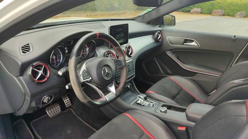 Mercedes Classe Gla 2.0 45 381 4Matic 7g-Dct Amg - Entretien constructeur Toit ouvrant