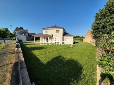 Maison - 163 m² - 5 pièces