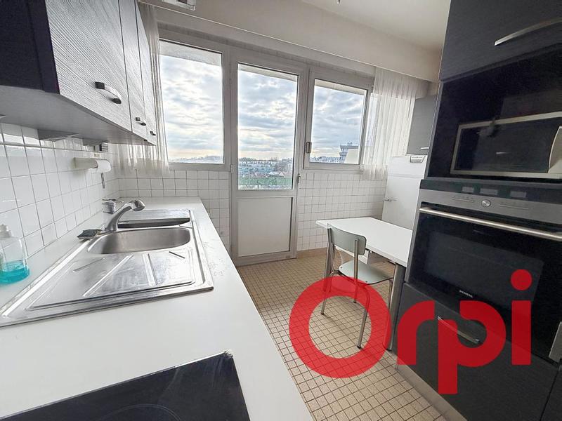 Appartement - 90 m² - 4 pièces