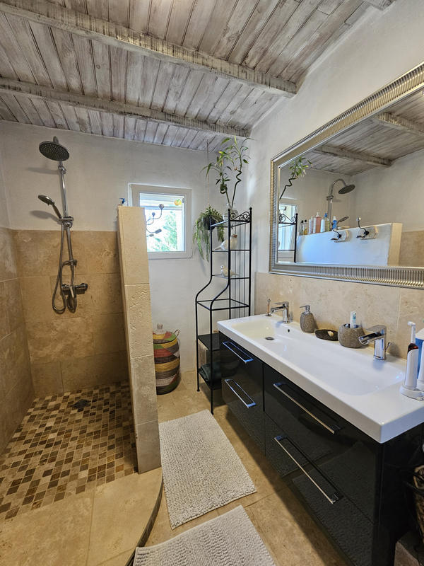 Propriété - 355 m² - 16 pièces