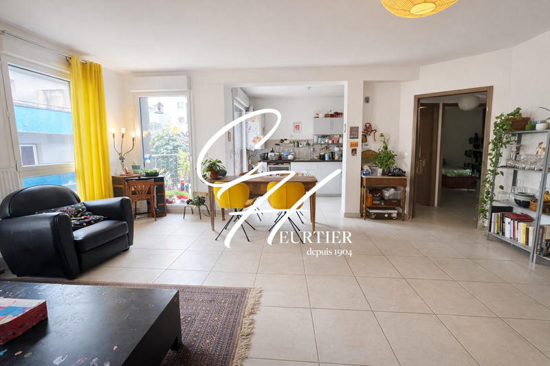 Appartement - 85 m² - 4 pièces