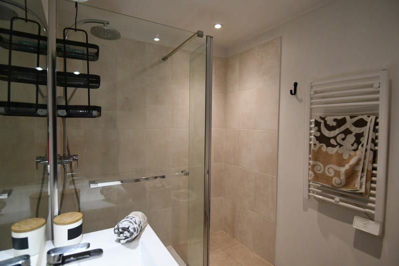 Maison - 295 m² - 10 pièces