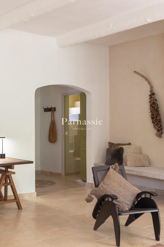 Villa - 240 m² - 6 pièces