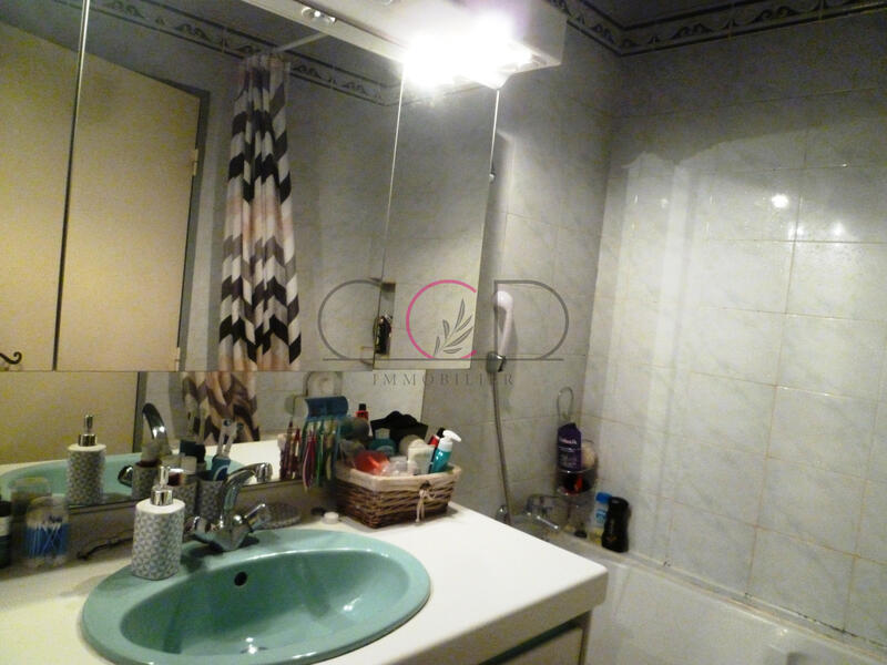 Appartement - 100 m² - 4 pièces