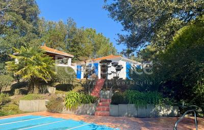 Maison - 140 m² - 6 pièces