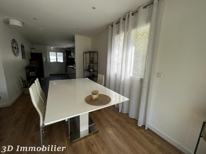 Maison - 110 m² - 6 pièces