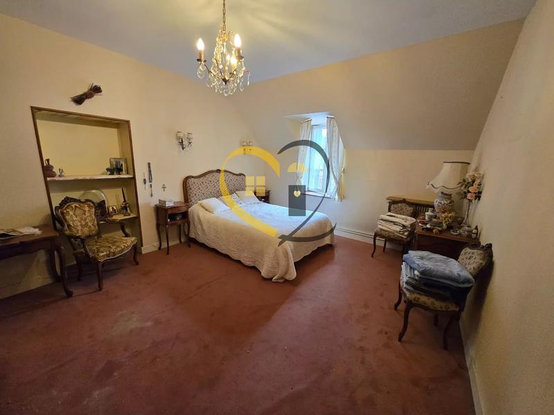 Maison - 159 m² - 7 pièces