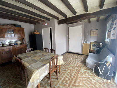 Maison - 80 m² - 4 pièces