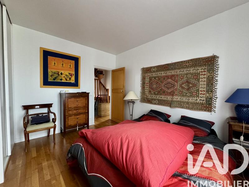 Maison - 121 m² - 8 pièces