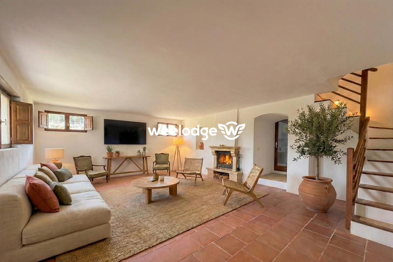 Maison ancienne - 229 m² - 7 pièces