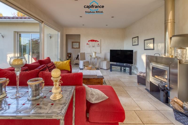 Propriété - 190 m² - 6 pièces