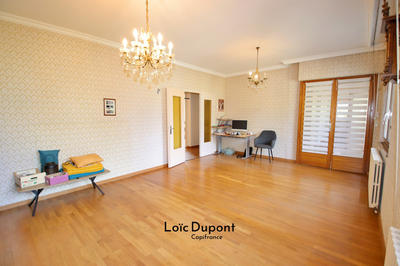 Maison - 189 m² - 8 pièces