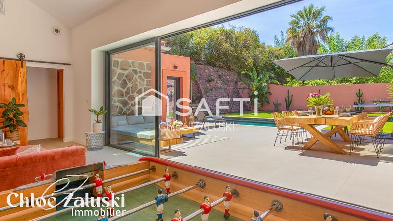 Maison - 280 m² - 7 pièces