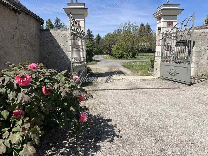 Manoir - 560 m² - 6 pièces