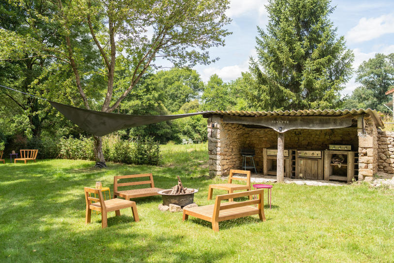 Moulin - 250 m² - 9 pièces