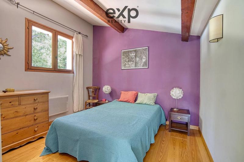 Maison - 203 m² - 6 pièces