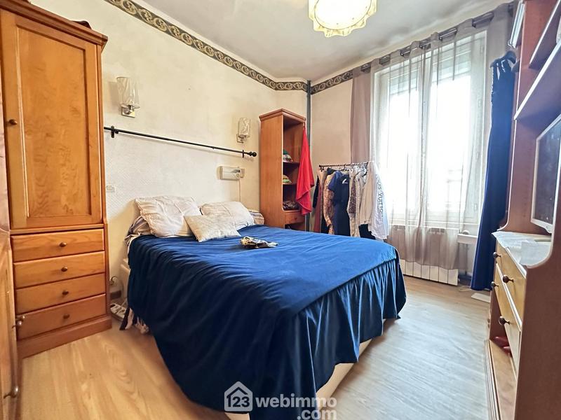 Maison - 196 m² - 8 pièces