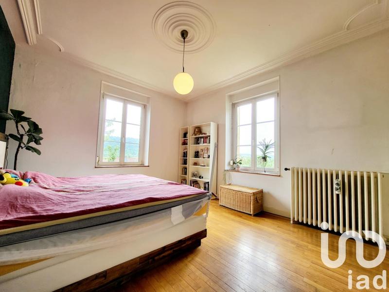 Maison - 210 m² - 10 pièces