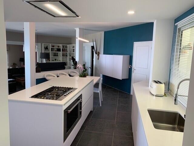 Villa - 240 m² - 6 pièces