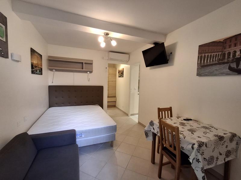 Maison traditionnelle - 170 m² - 9 pièces