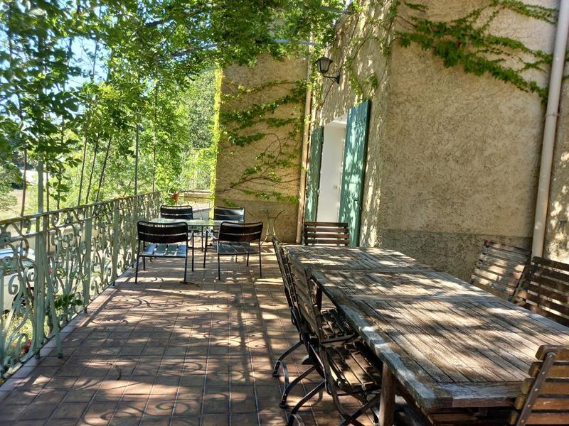 Villa - 206 m² - 8 pièces