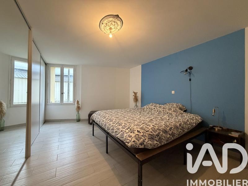 Maison - 210 m² - 10 pièces