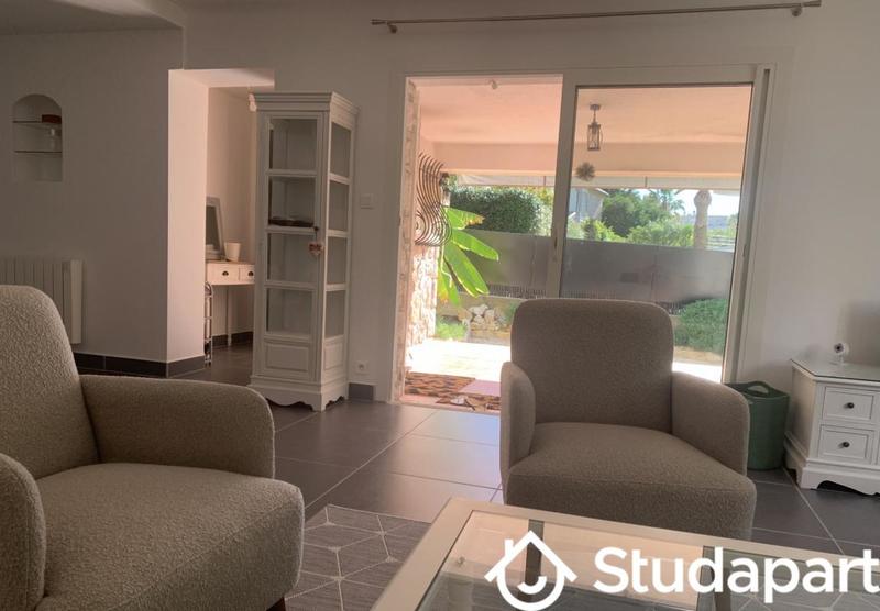 Appartement - 77 m² - 3 pièces