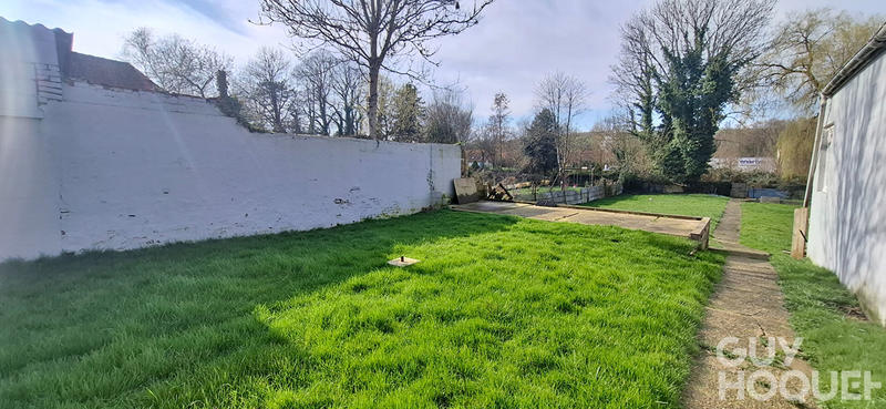 Maison - 180 m² - 9 pièces