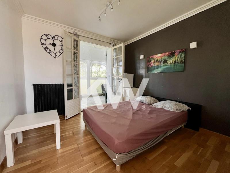 Villa - 170 m² - 6 pièces