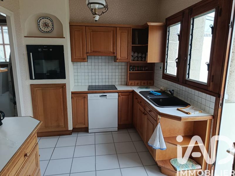 Maison - 140 m² - 9 pièces