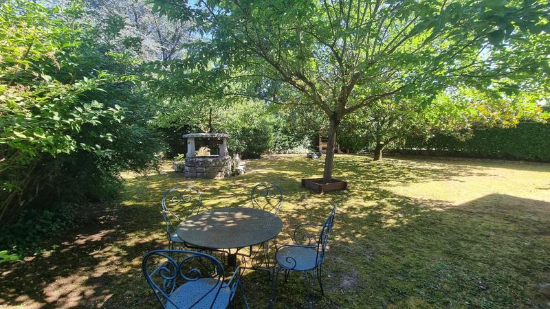 Maison - 210 m² - 6 pièces