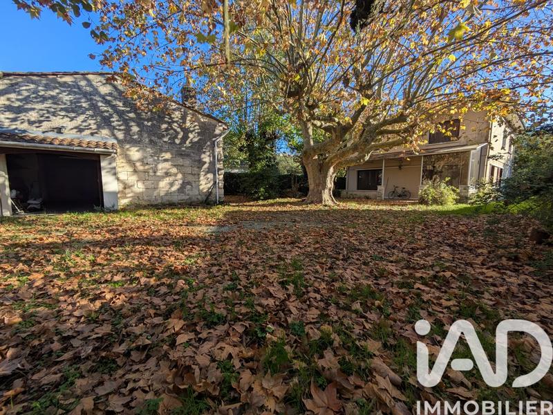 Maison - 212 m² - 8 pièces