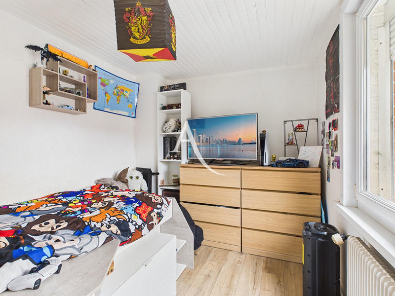 Maison - 104 m² - 5 pièces