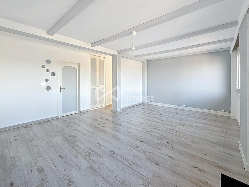 Appartement - 74 m² - 7 pièces