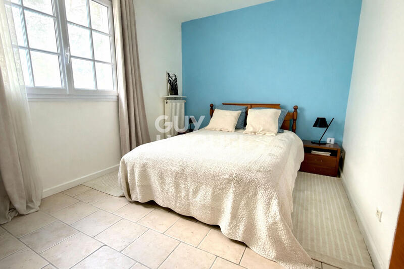 Maison - 177 m² - 8 pièces