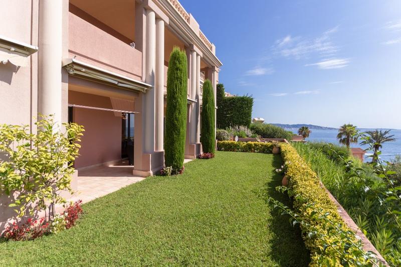 Appartement - 106 m² - 2 pièces