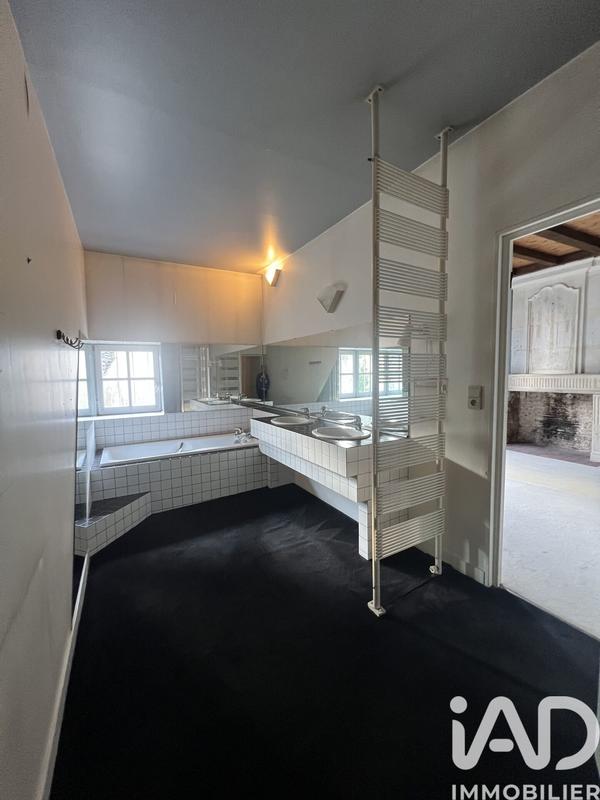 Maison de ville - 210 m² - 7 pièces