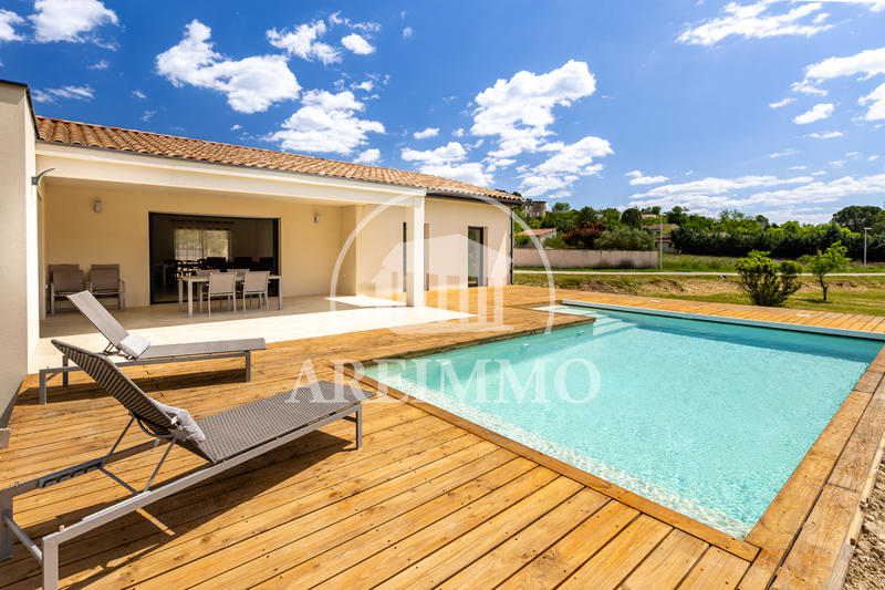 Maison - 150 m² - 5 pièces