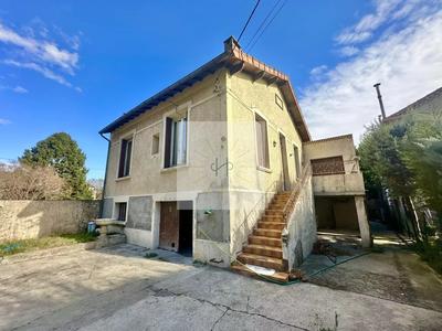 Maison - 97 m² - 5 pièces