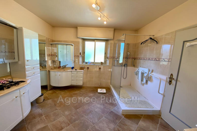 Villa - 150 m² - 5 pièces