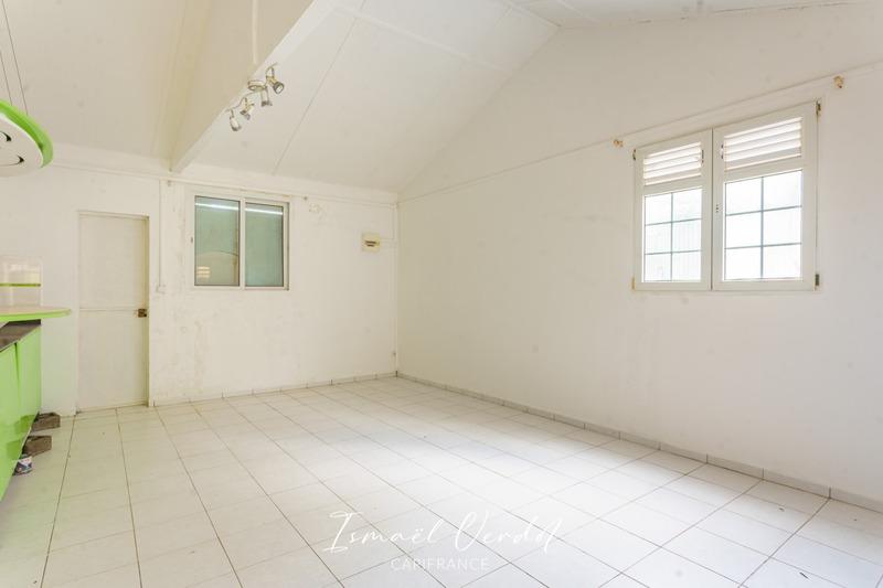 Maison - 82 m² - 3 pièces