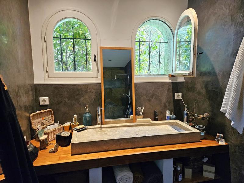 Propriété - 177 m² - 8 pièces