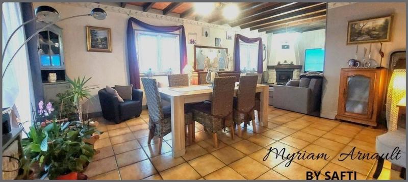 Maison - 257 m² - 11 pièces