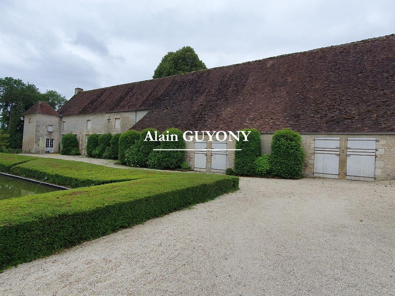 Maison - 714 m² - 21 pièces